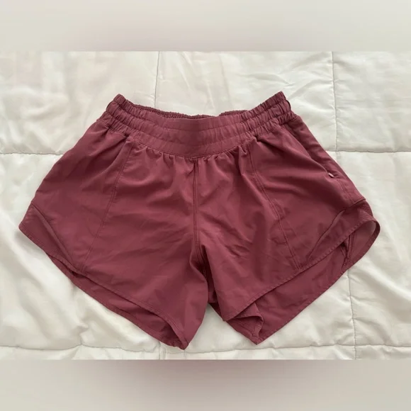 Lululemon Hotty Hot Short II Long 4" So Merlot LR red purple wine color
